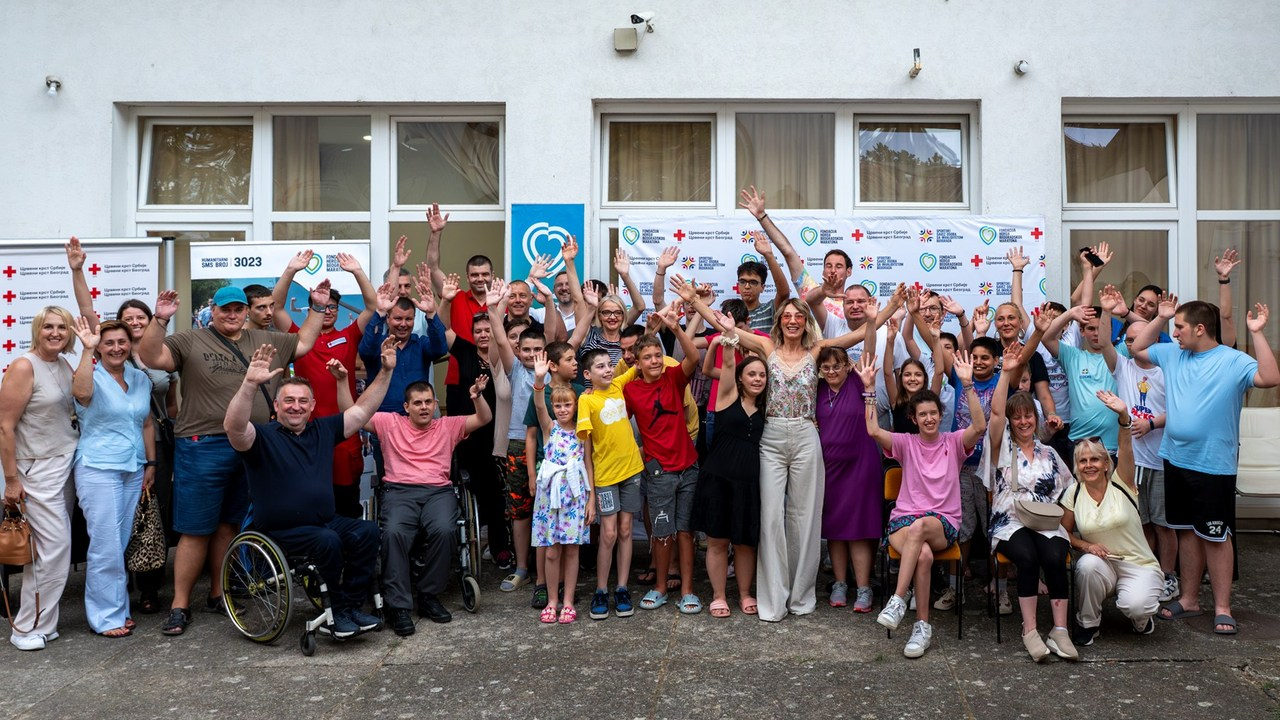 Fondacija Beogradskog maratona posetila kamp u Bogovađi