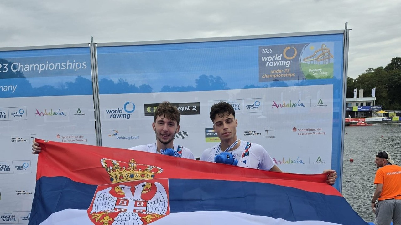 Matija Rajković i Ognjen Ostojić osvojili svetsku bronzu u veslanju