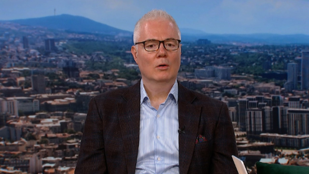 Dejan Tomašević govori tokom razgovora u studiju