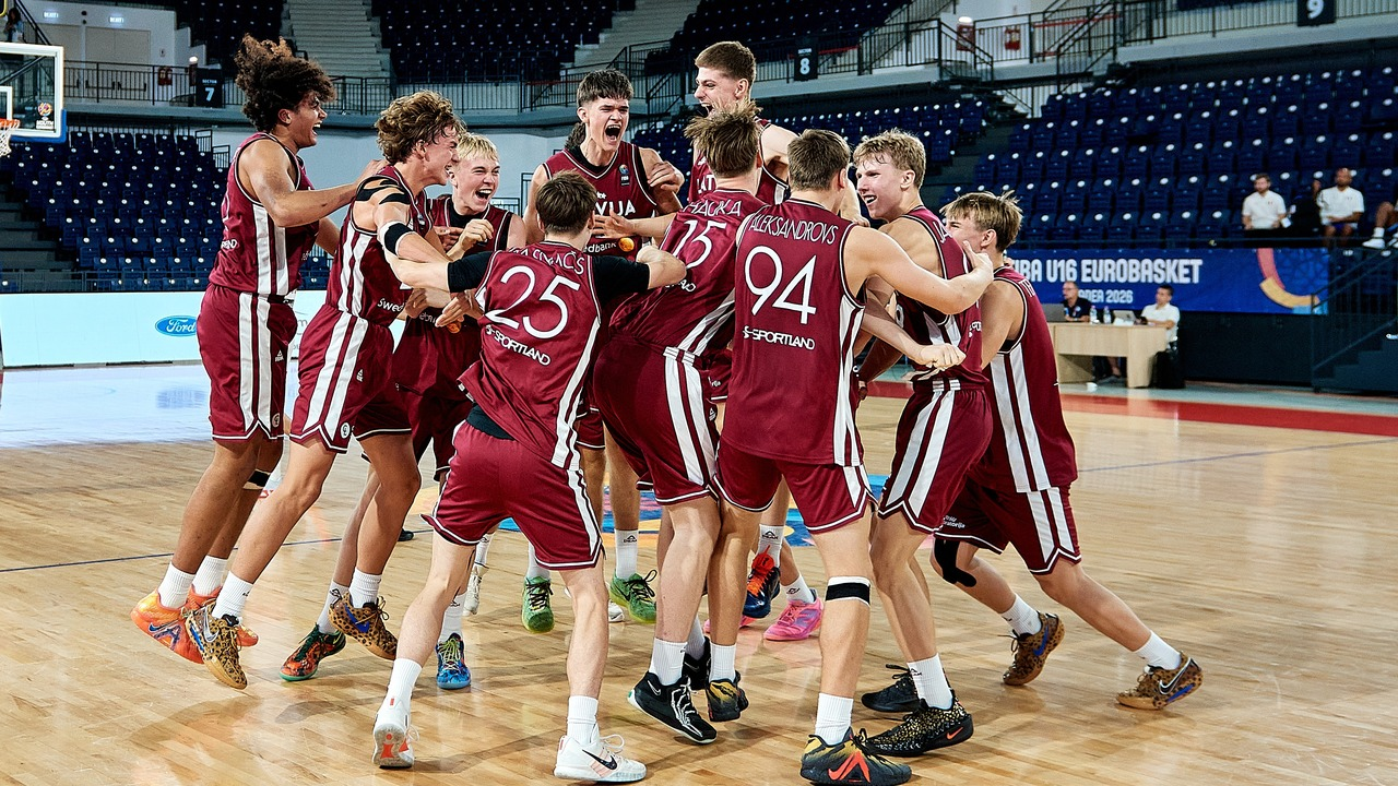 Srbija do 16 godina pobedila Tursku košem u poslednjim sekundama