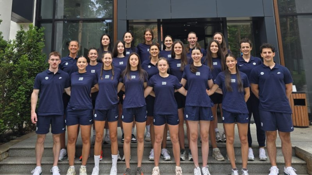 Ženska košarkaška reprezentacija Srbije do 18 godina na pripremama