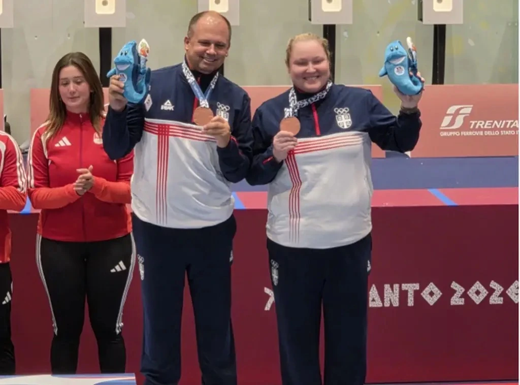 Arunović i Mikec su bronzom u miksu povećali broj medalja Srbije u Tarantu