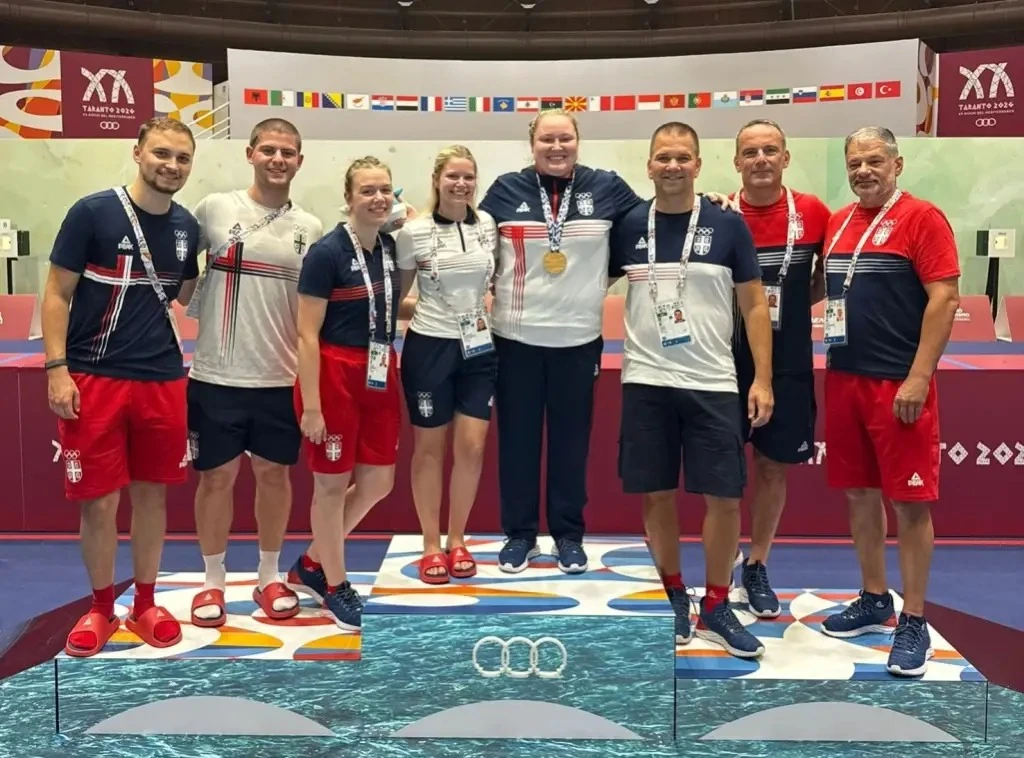 Dodatna fotografija: Arunović i Mikec su bronzom u miksu povećali broj medalja Srbije u Tarantu