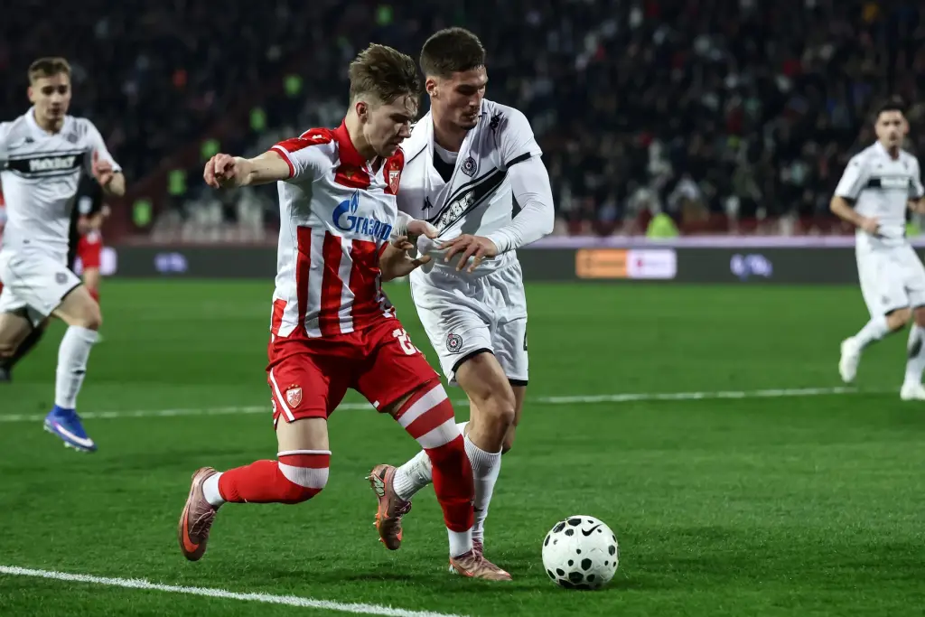Dodatna fotografija: Pred 180. večiti derbi važe posebna prodaja za Jug i upozorenje o ranijem dolasku