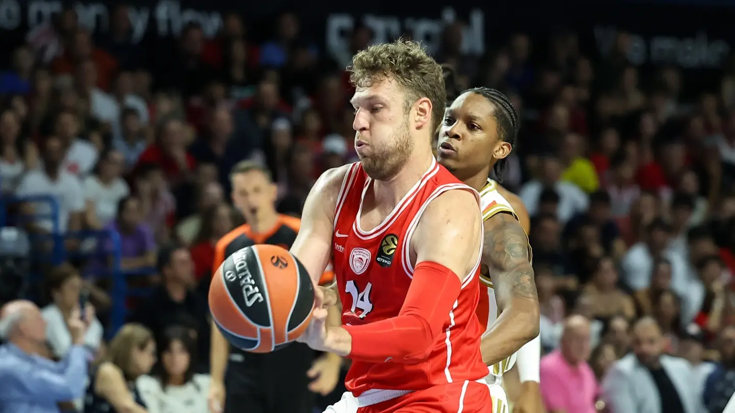 Zvezda izgubila 89:87 od Olimpijakosa posle šest poslednjih poena Vezenkova