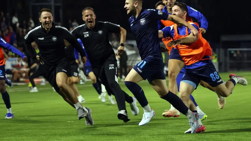 Železničar je sa dva kasna gola pobedio Čukarički 2:1 u Pančevu