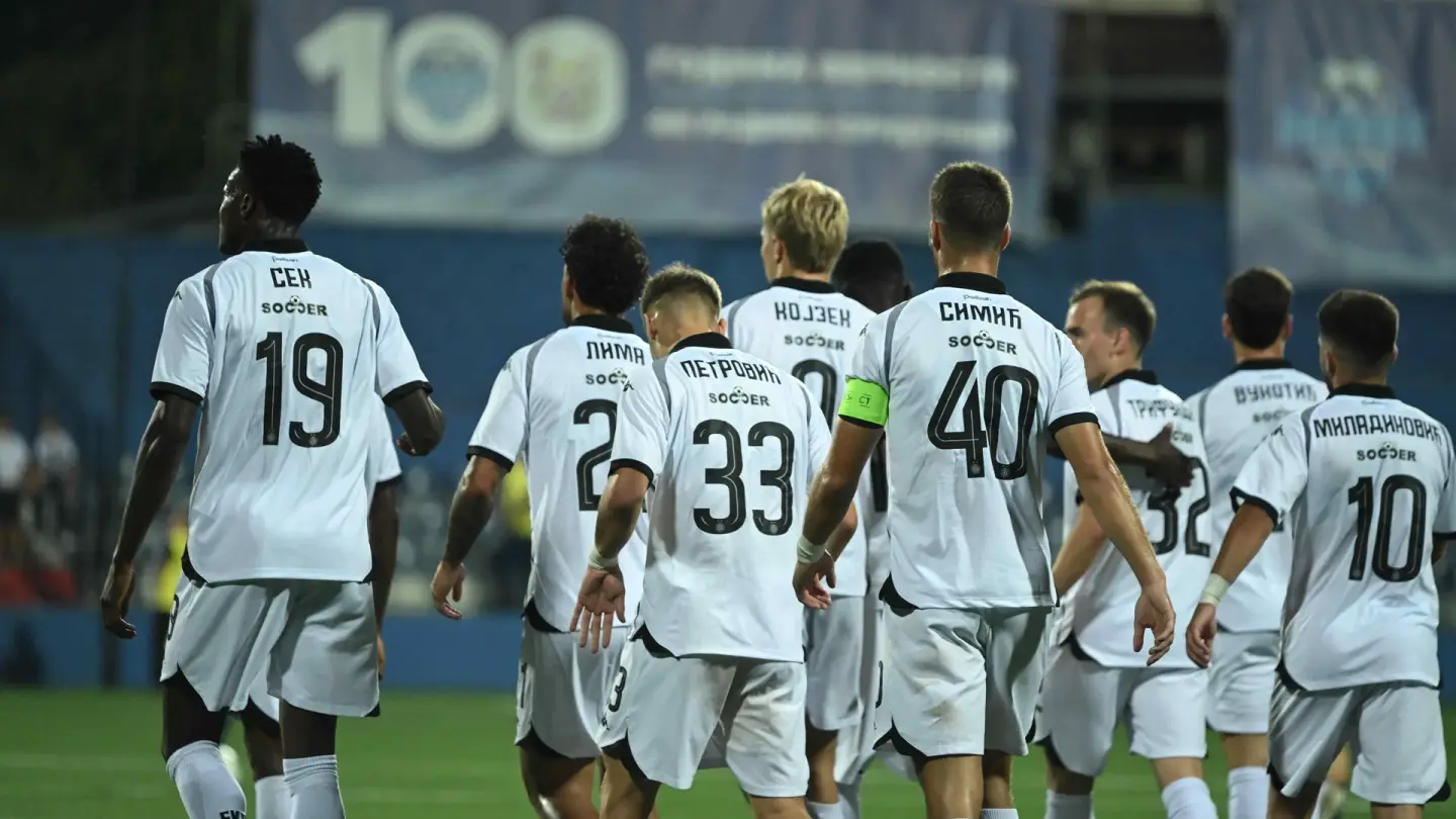 Radnik i Partizan odigrali 4:4 u meču sa preokretima i crvenim kartonom