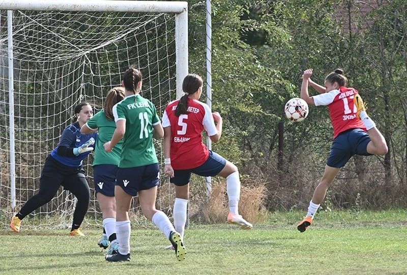 Dodatna fotografija: Mina Maksimović postigla pet golova u pobedi Nike protiv Proletera