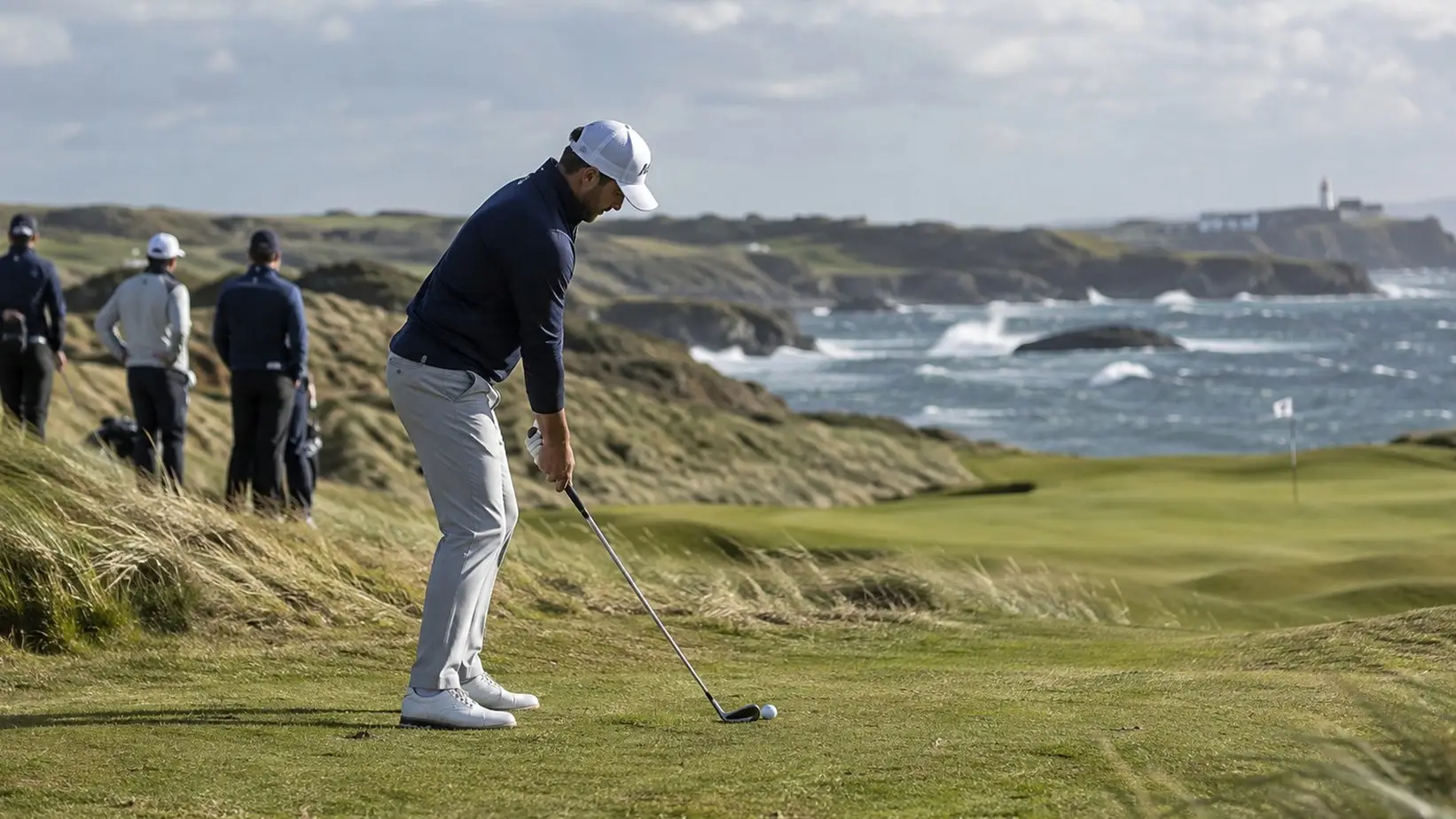 Golfer izvodi udarac na turniru u Japanu