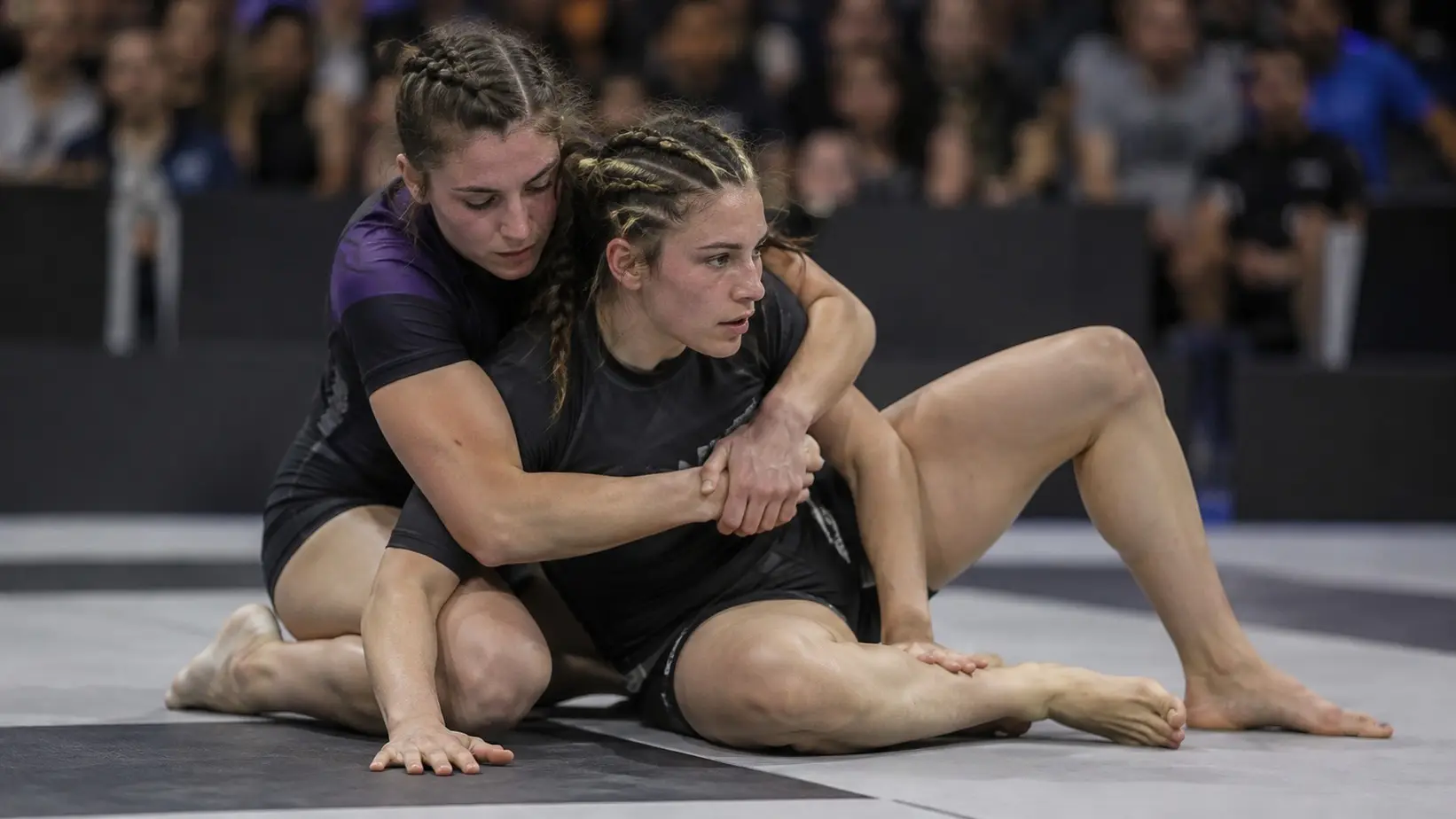Prelaz prema leđima u borbi UFC BJJ 12